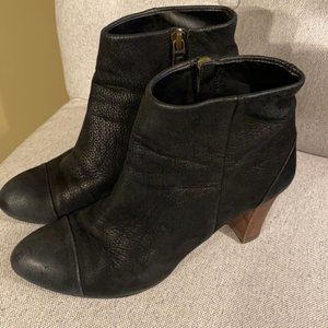 Cole Haan Black Leather Ankle Boots Zip Shoes - Size 7